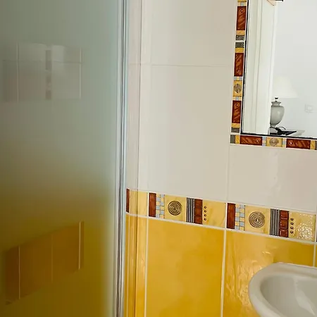 Avec Piscine Privée, 3 à - Fr-1-323-552