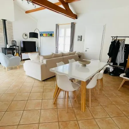 Hébergement de vacances Avec Piscine Privée, 3 à - Fr-1-323-552 Saint-Jean-de-Monts