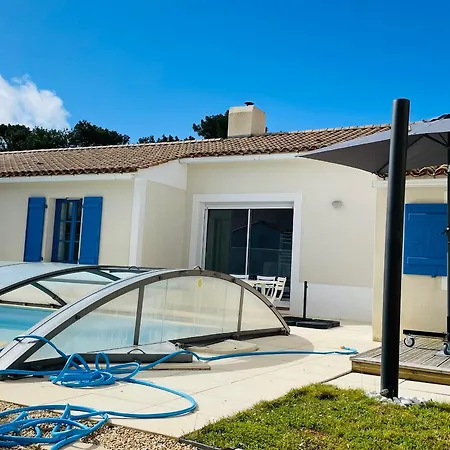 Avec Piscine Privee, 3 A Holiday home