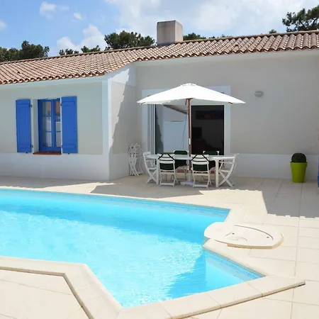 Holiday home Calme Avec Piscine Privee, Animaux Admis, Wifi - Fr-1-323-552